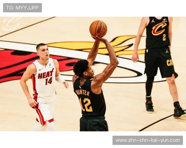 米切尔末节发力连得八分，骑士主场取胜